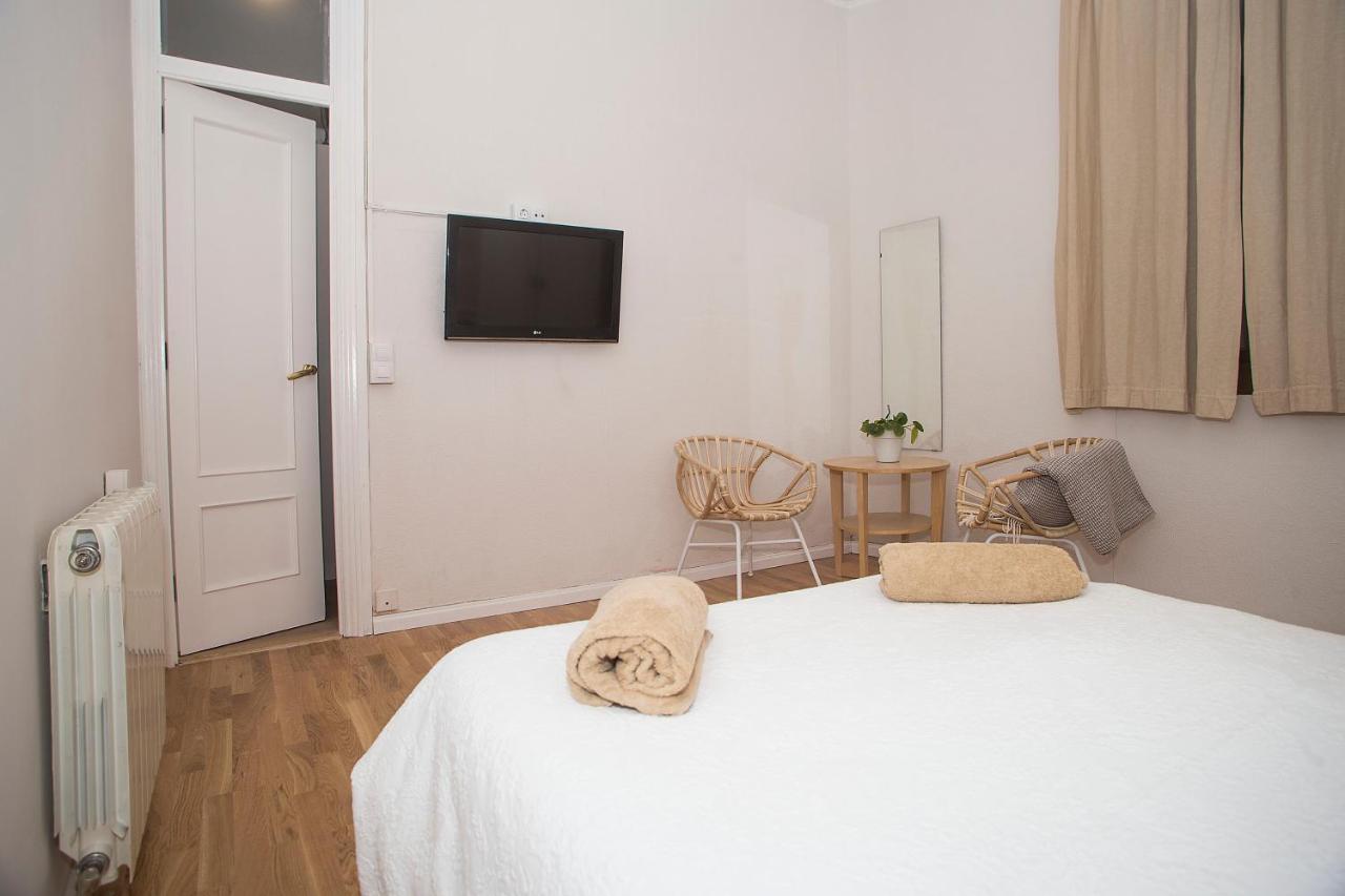 Mai & Maud Ronda Apartment Barcelona Exterior foto
